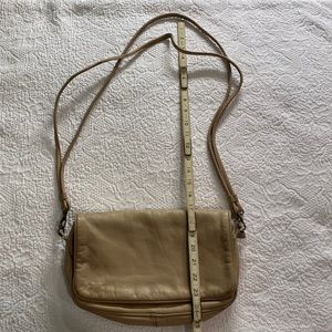 Stone Mountain vintage 90’s leather shoulder bag - tan - totally retro!